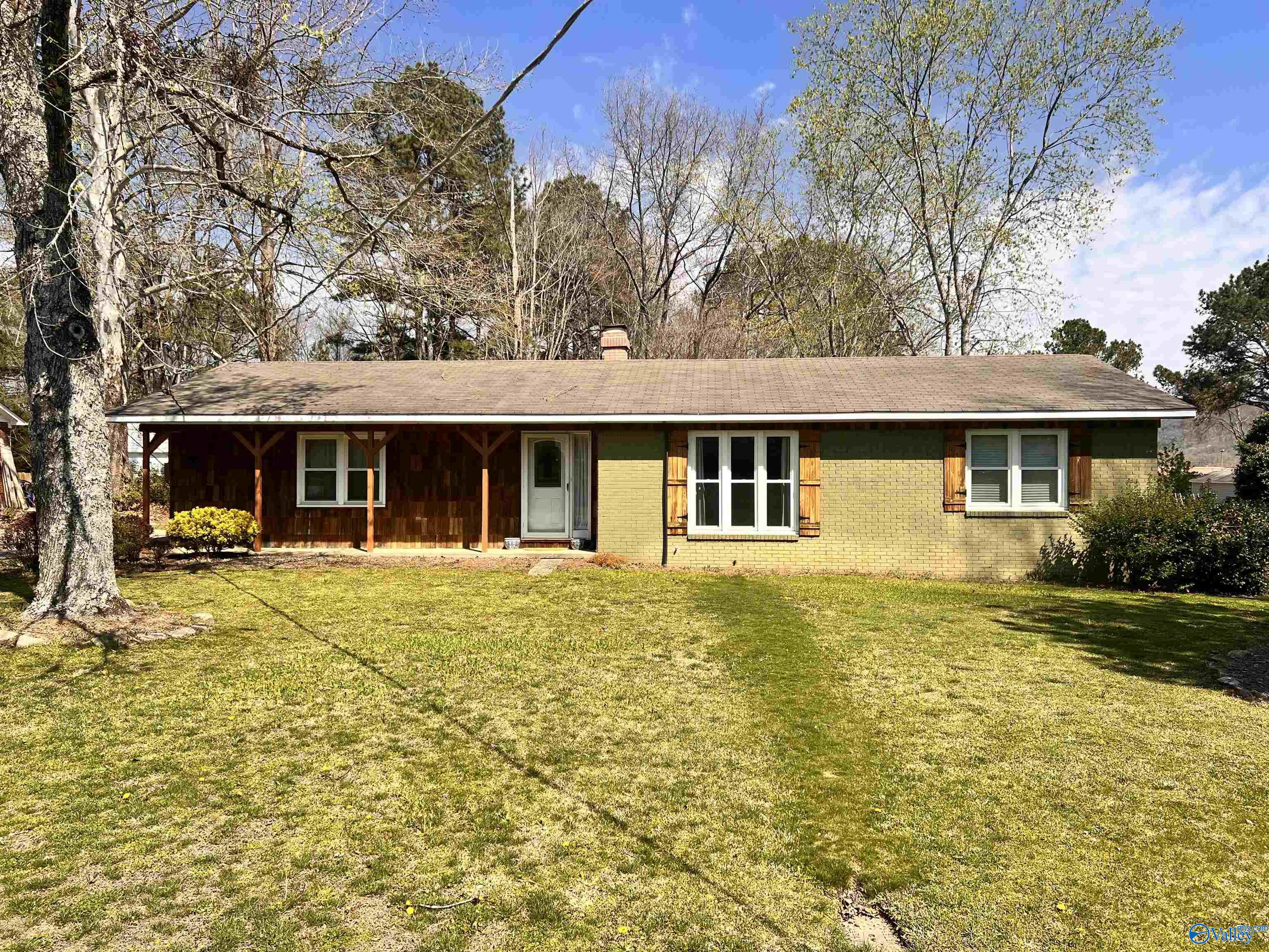 133 Plainview Drive, Owens Cross Roads, Alabama image 1