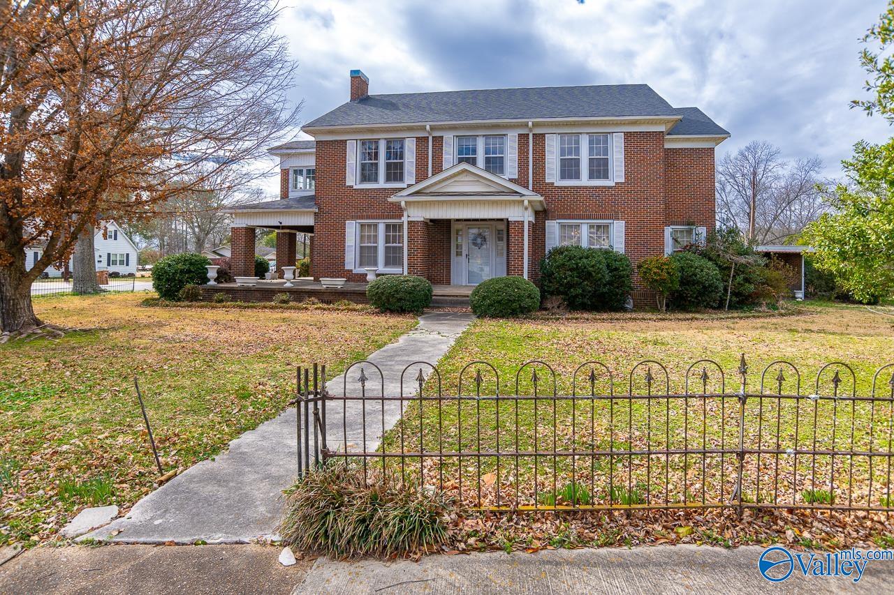 725 Sparkman Street, Hartselle, Alabama image 1