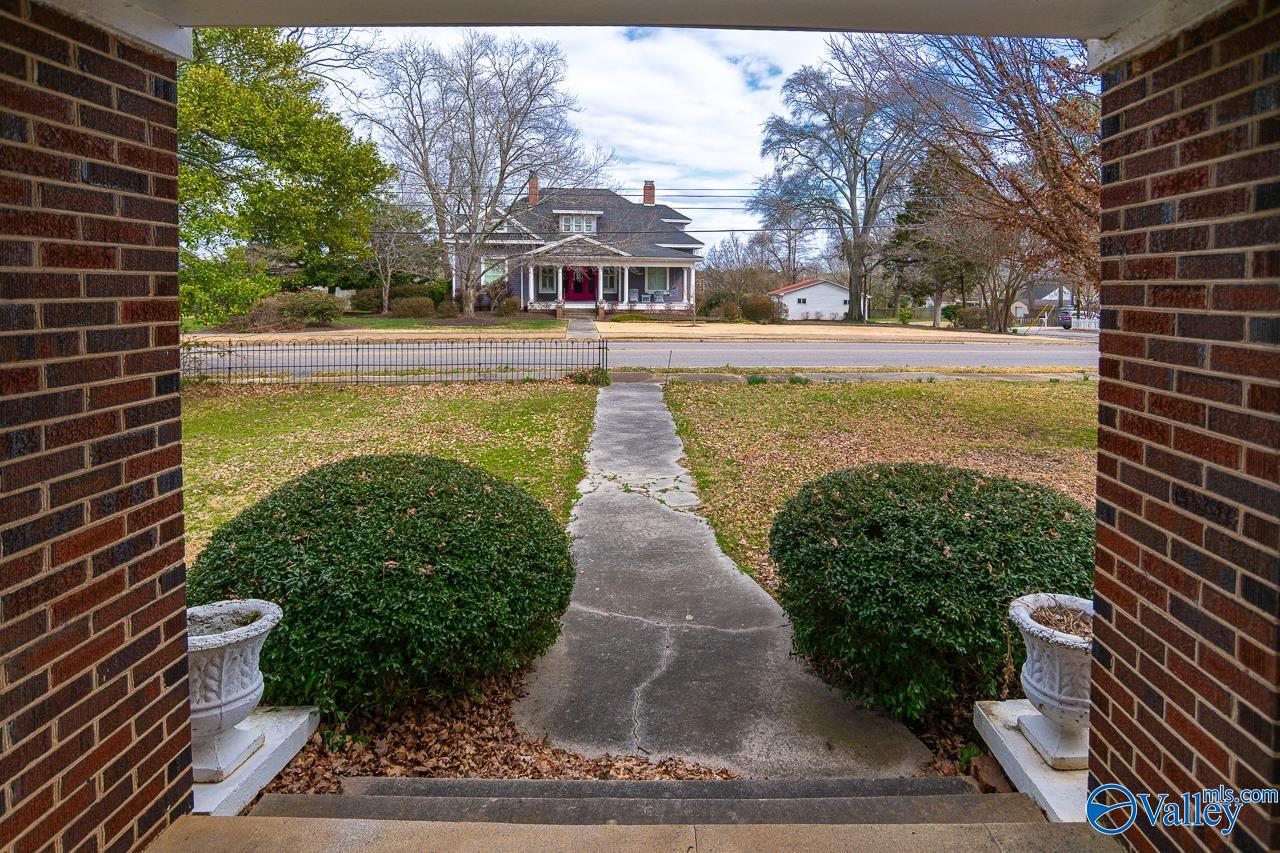 725 Sparkman Street, Hartselle, Alabama image 4