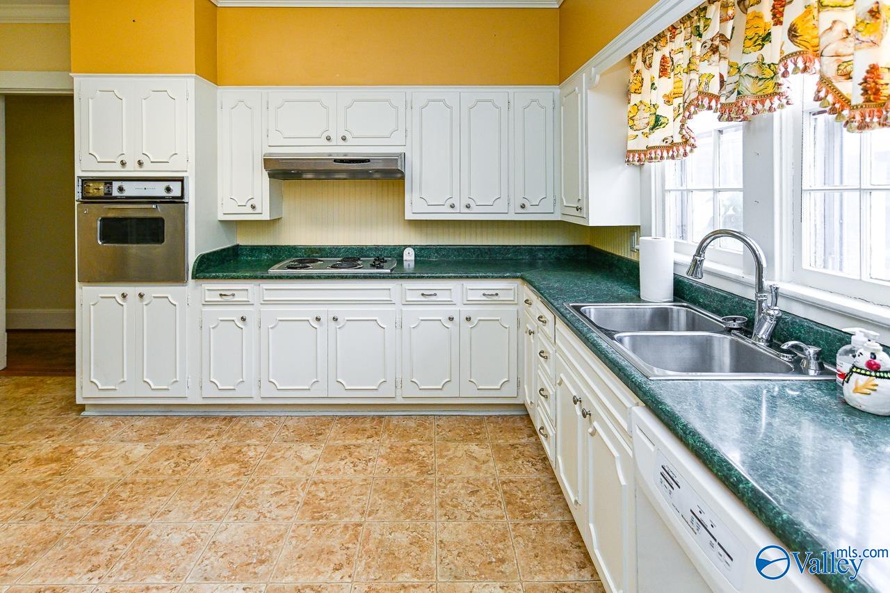 725 Sparkman Street, Hartselle, Alabama image 13