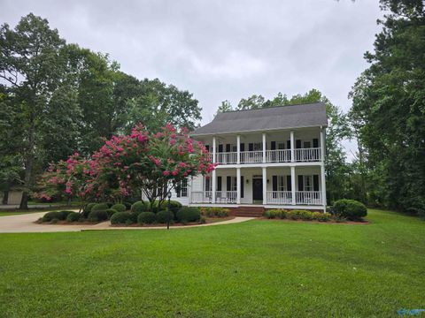 Homes For Sale - 180 Canterberry Lane<br/> Etowah County, Gadsden, AL 35901