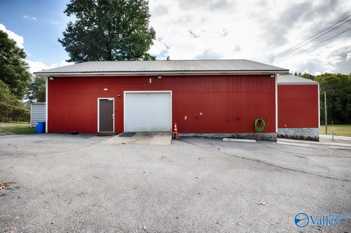 9048 Segars Road