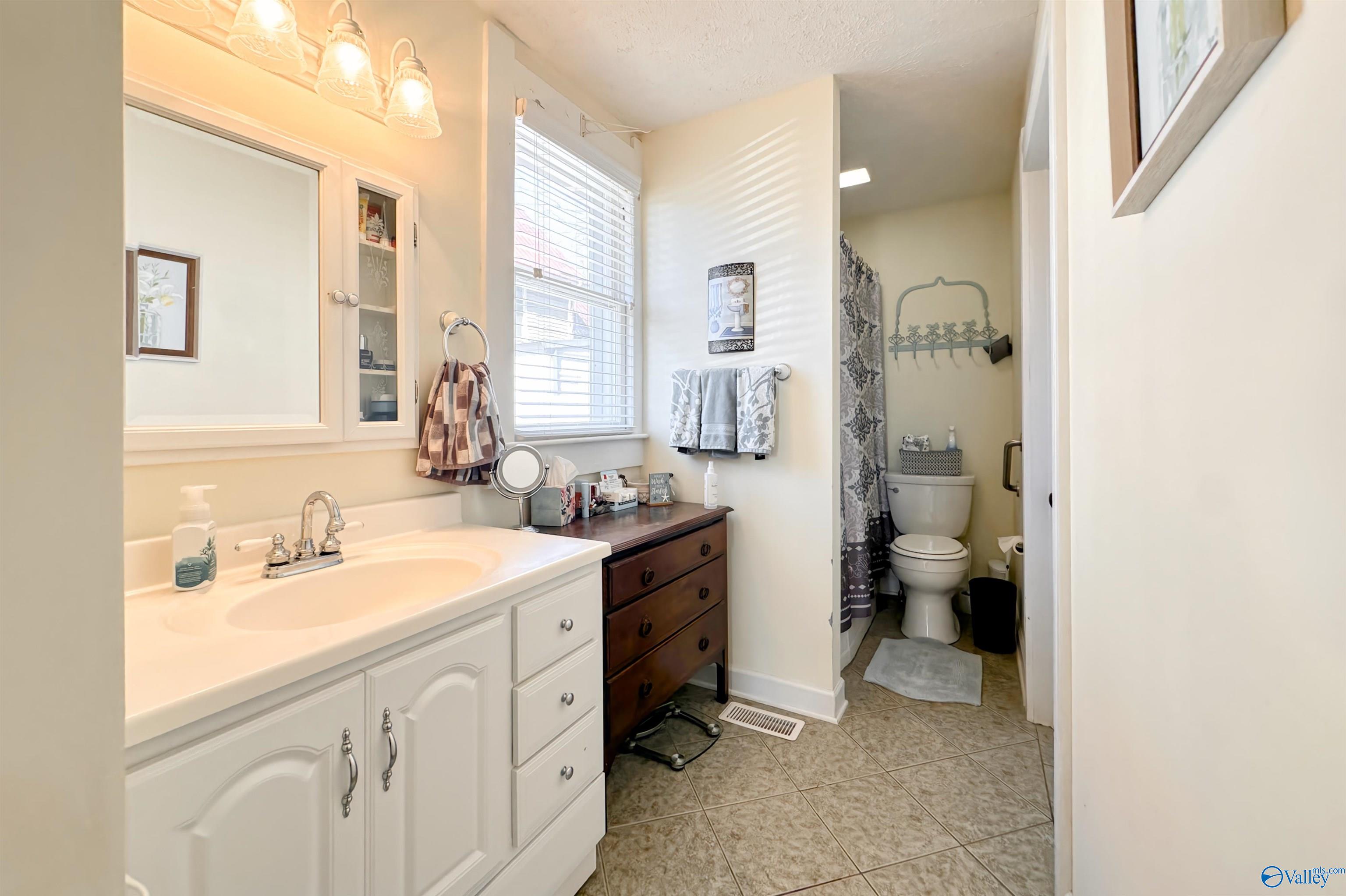 403 Gordon Drive, Decatur, Alabama image 33