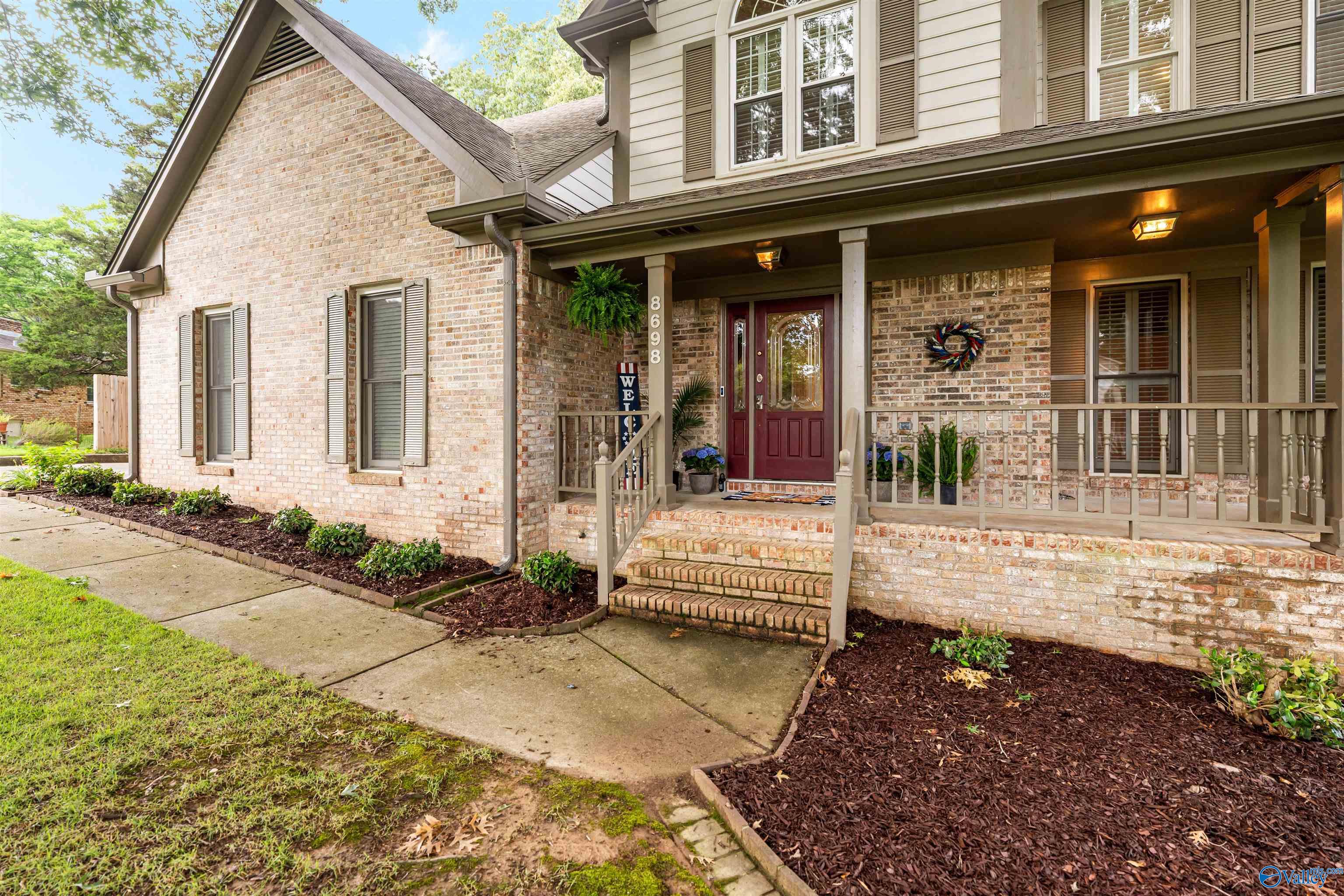 8698 Edgehill Drive