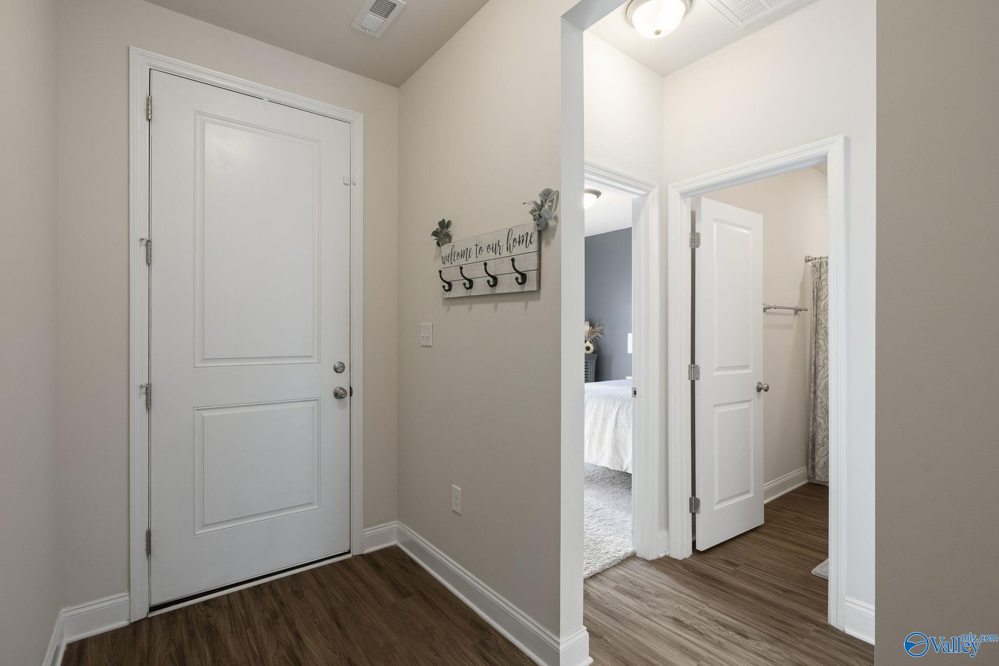 4002 Rockland Circle