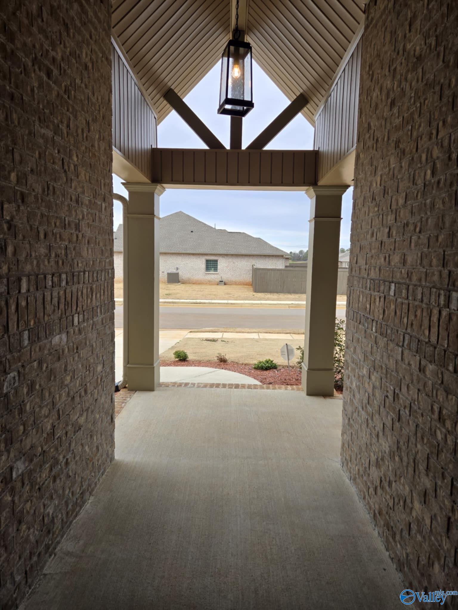 284 Susan Lynn Drive, Meridianville, Alabama image 2