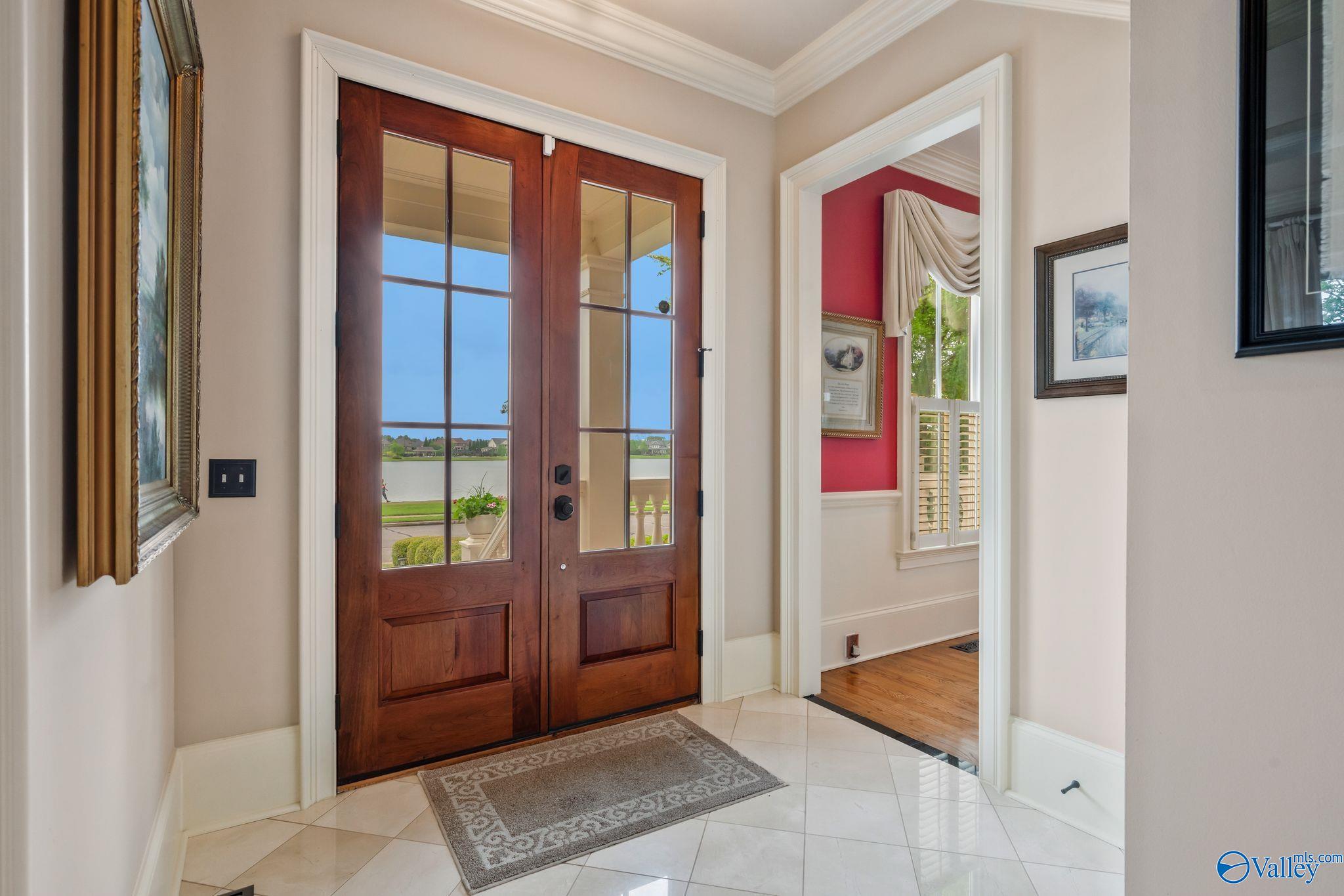 8 King Georges Way, Huntsville, Alabama image 3