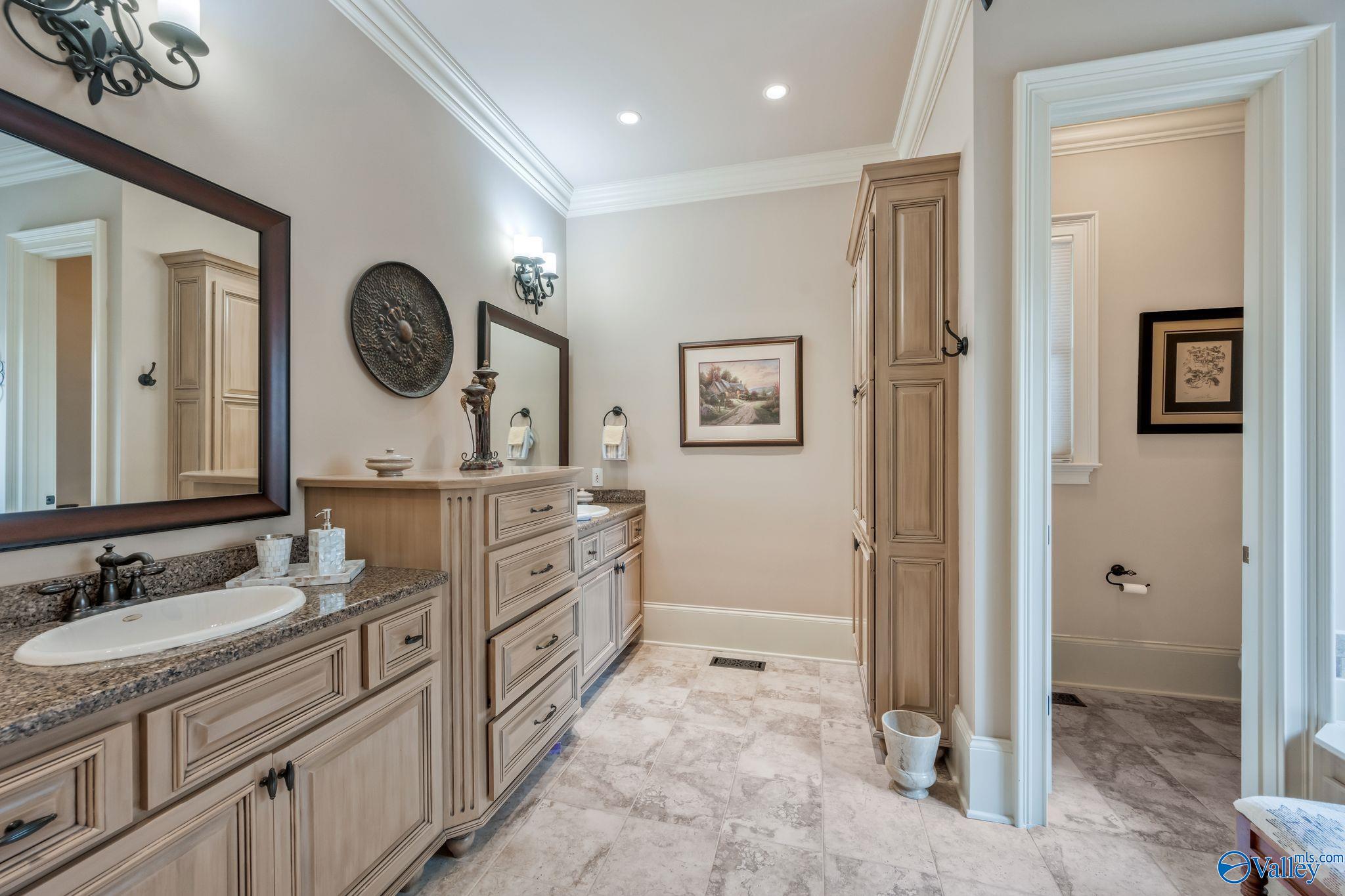 8 King Georges Way, Huntsville, Alabama image 8