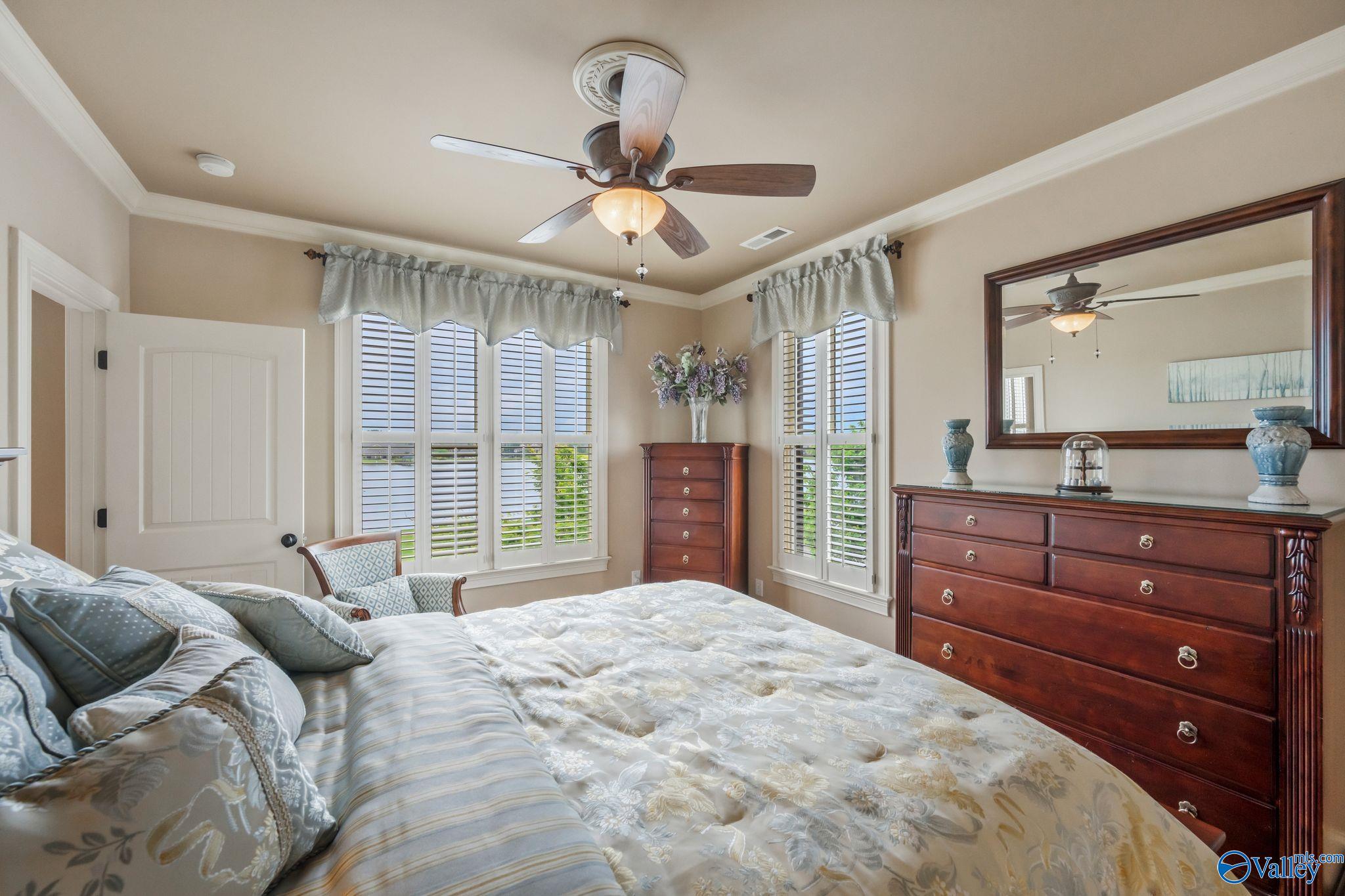 8 King Georges Way, Huntsville, Alabama image 28