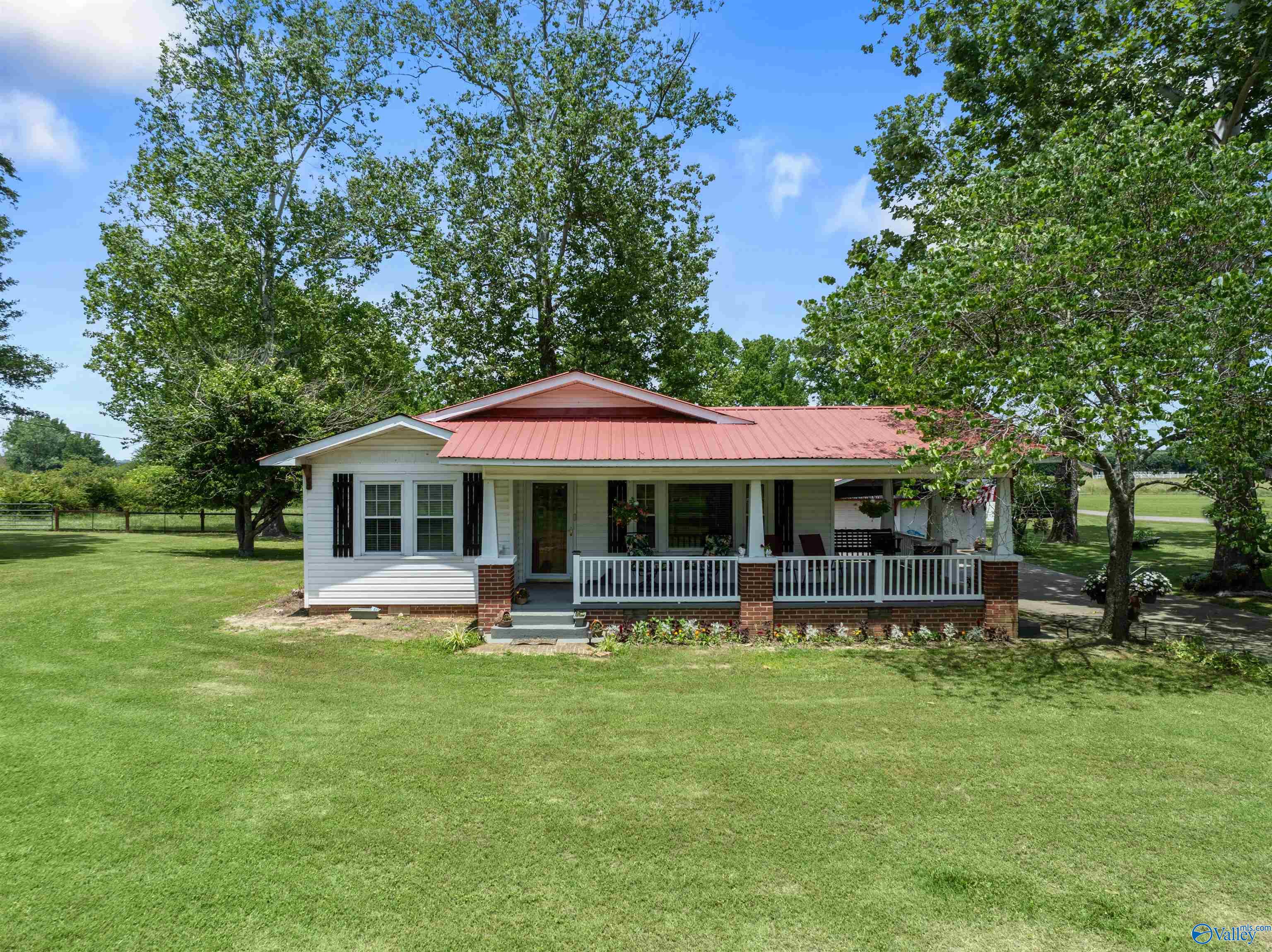 144 Niles Road, Boaz, Alabama image 1