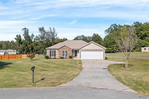 Photo of 157 Lee Road 2050, Opelika, AL 36804 (MLS # 21902332) Photo of 157 Lee Road 2050, Opelika, AL 36804 (MLS # 21902332)