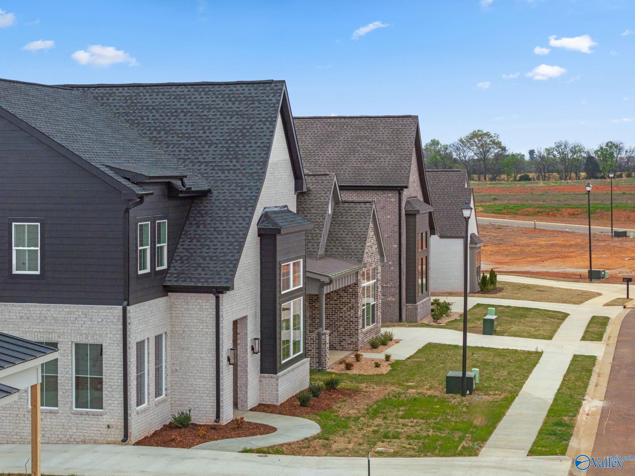 201 Fame Avenue, Tuscumbia, Alabama image 4