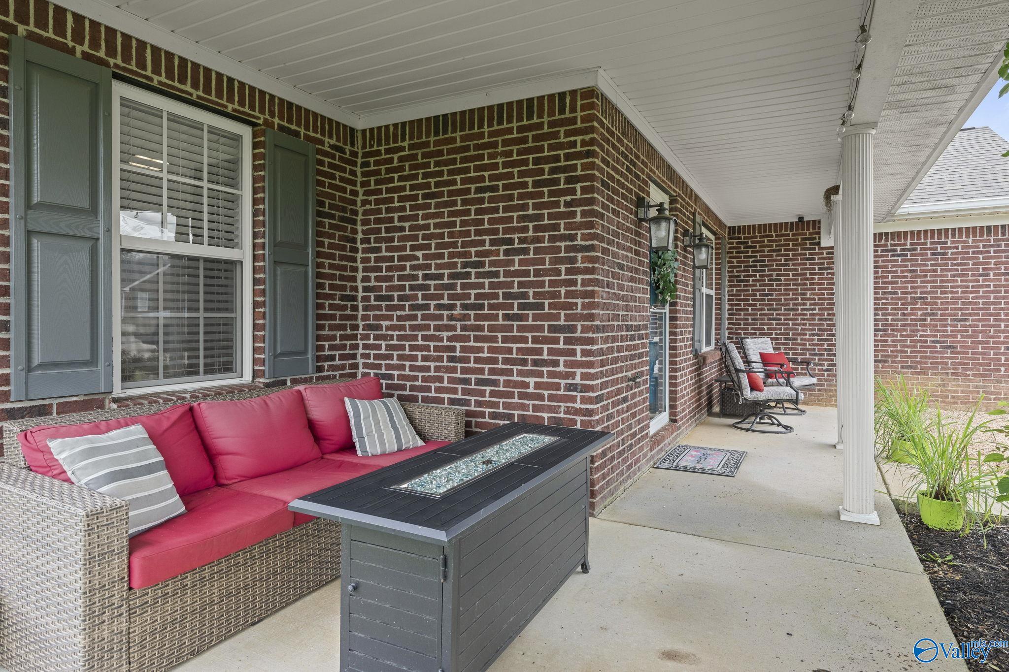 27654 Phillip Wagnon Drive, Athens, Alabama image 3