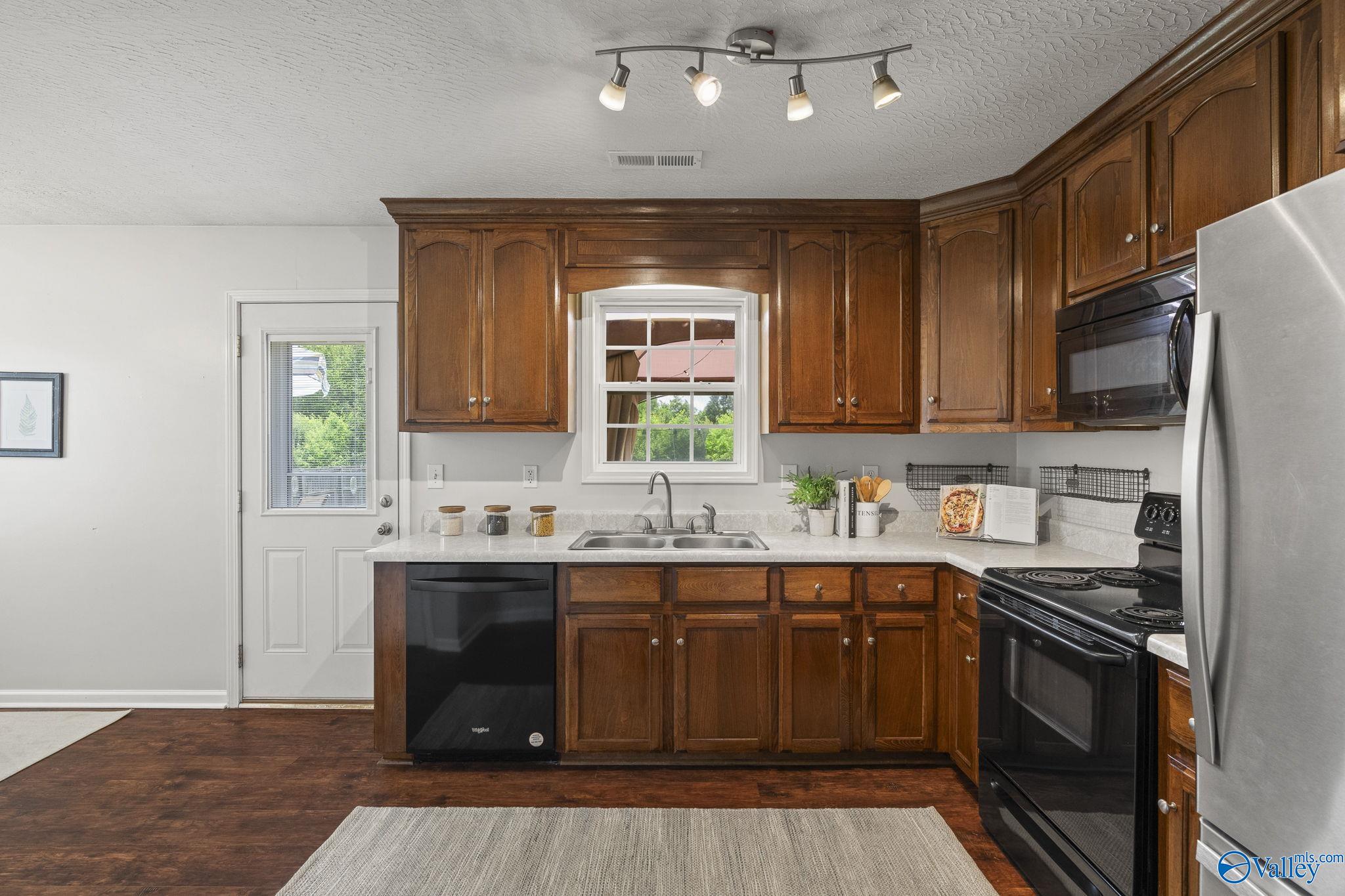 27654 Phillip Wagnon Drive, Athens, Alabama image 13