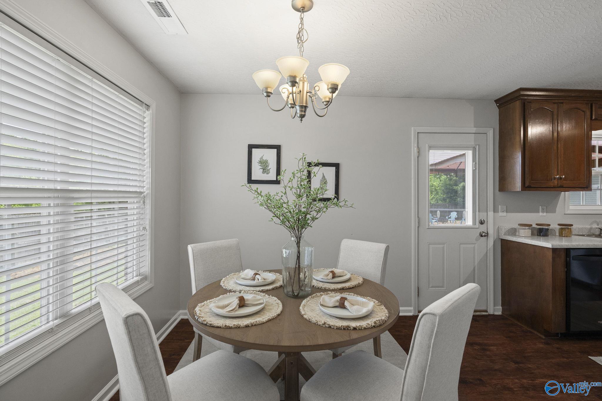 27654 Phillip Wagnon Drive, Athens, Alabama image 9