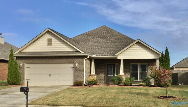 276 NEW BRISTOL LN, MADISON, AL 35756 - Image d2a6d91af41d45f9468431c5be2dbab3/1485494994