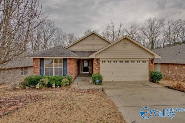 126 FOREST GLADE DR, MADISON, AL 35758 - Image d2ad96452eb49463c27da444a72cfdaa/2880330078