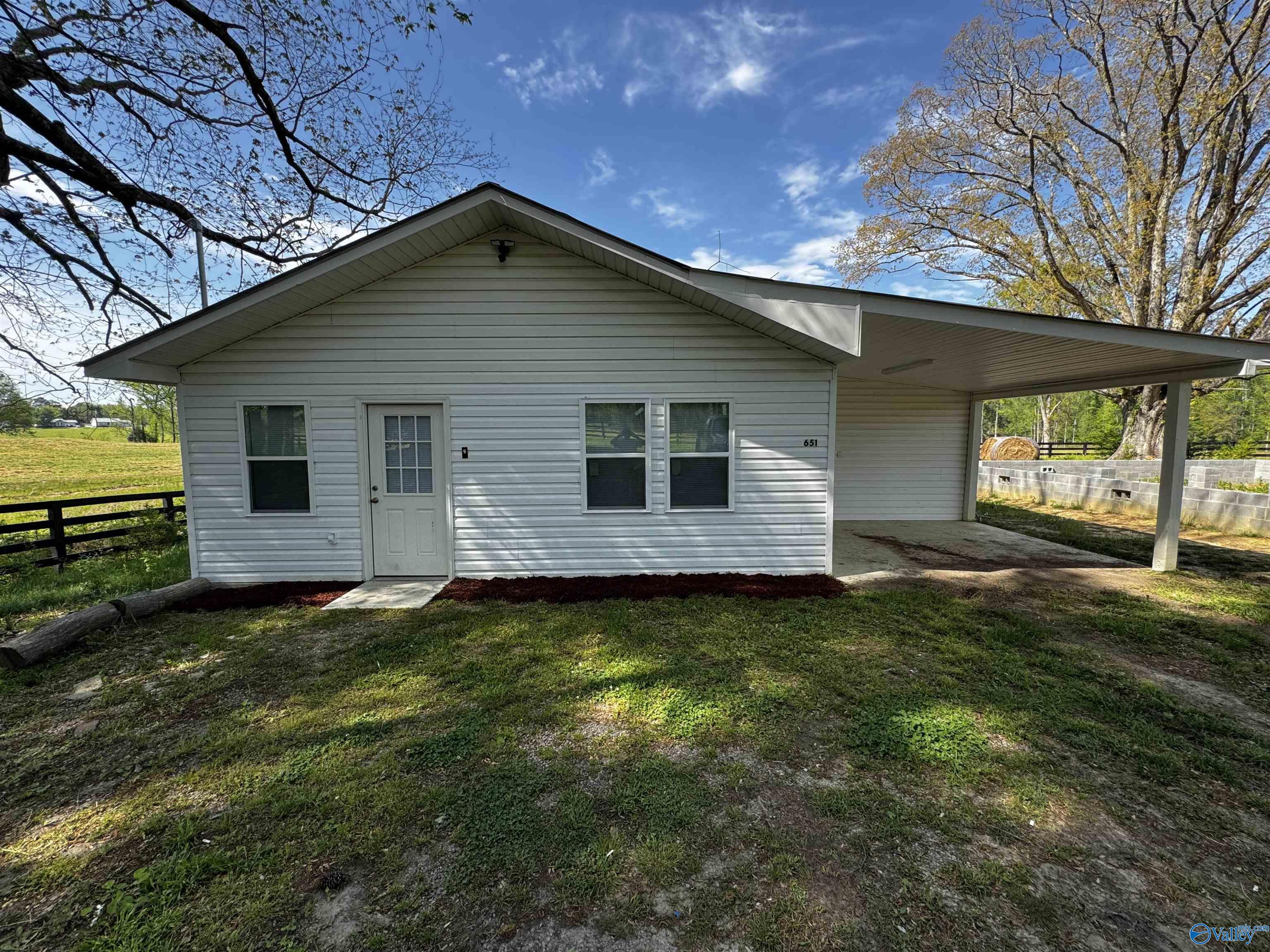 651 Floyd Drive, Boaz, Alabama image 1