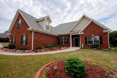 Homes For Sale - 200 Blackwood Drive<br/> Madison, AL 35757