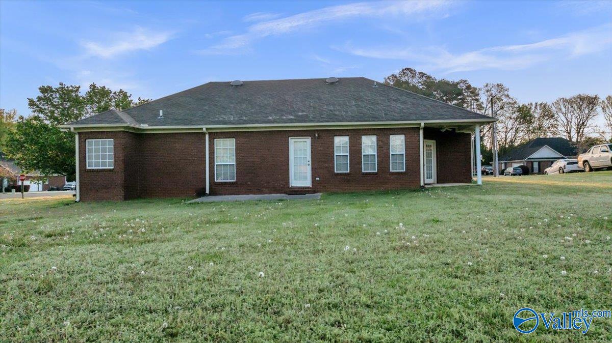 147 Singletree Drive, Hazel Green, Alabama image 6