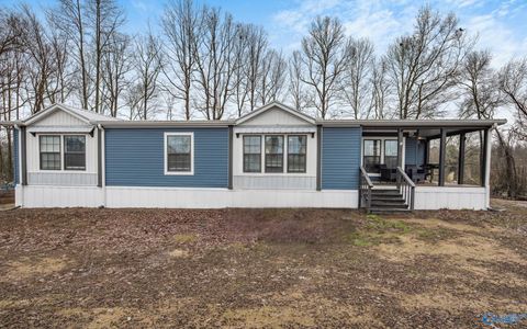 Apartment For Sale - 1180 County Road 1447<br/> Falkville, AL 35622