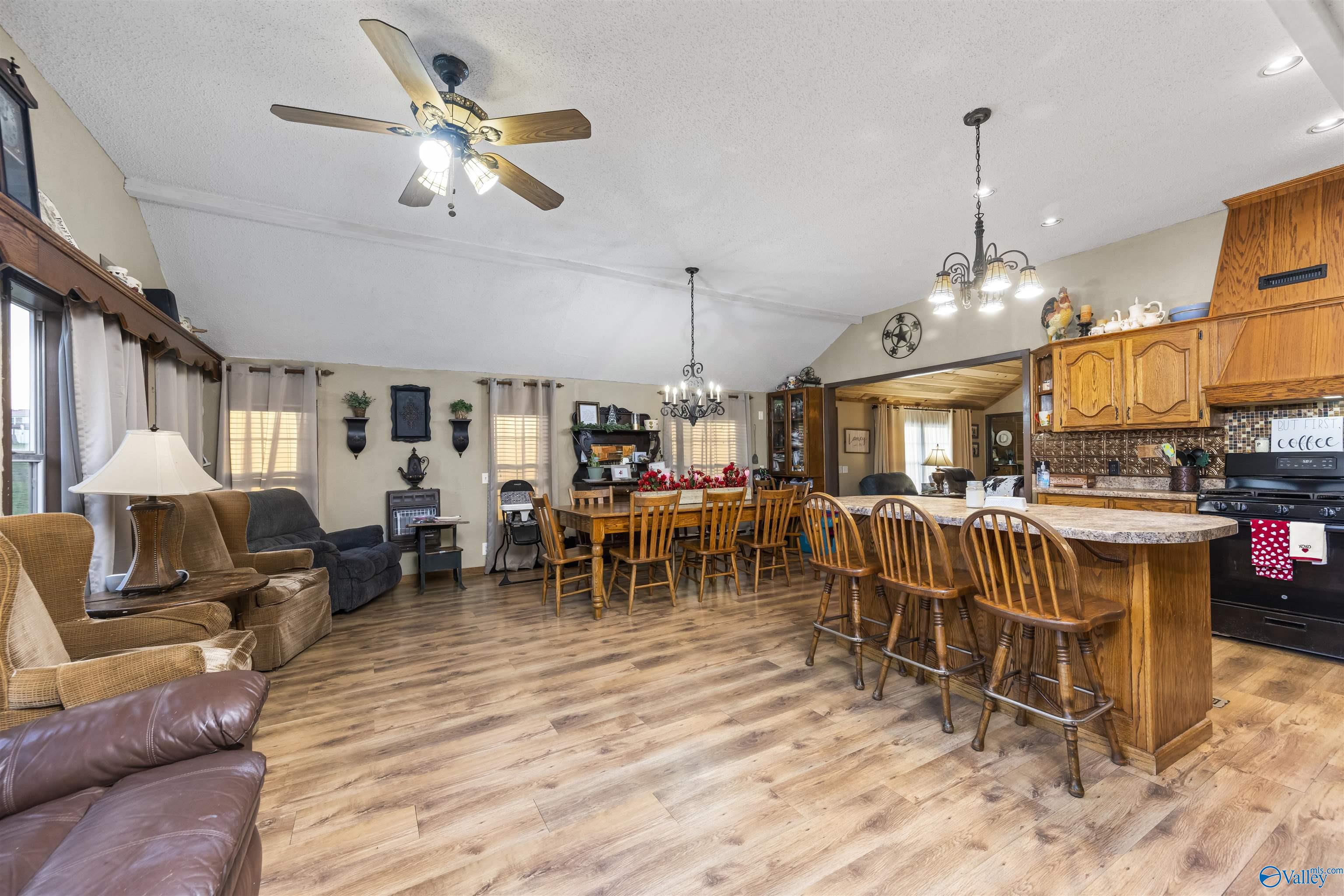 3154 County Road 1082, Vinemont, Alabama image 9
