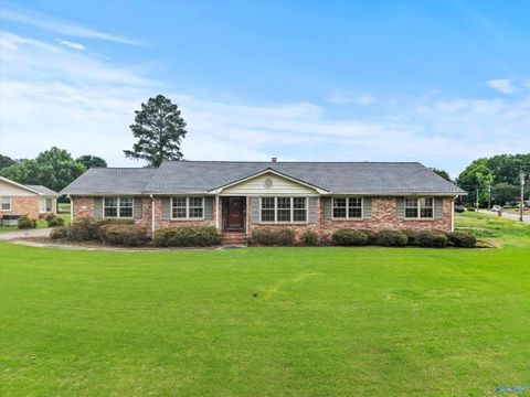 Photo of 816 Mira Vista Drive SE, Huntsville, AL 35802 (MLS # 21917160)