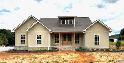 Homes For Sale - 624 Alabama Highway 79 Ave<br/> Scottsboro, AL 35769