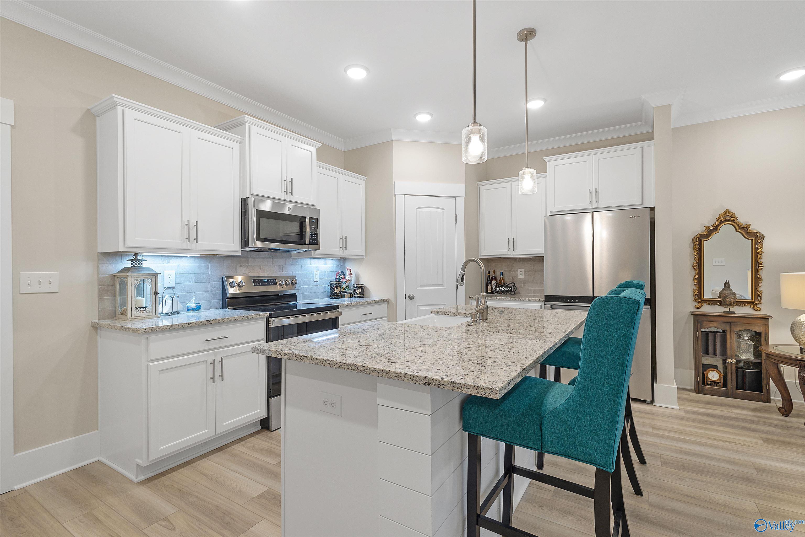 413 Lando Cain Road, Hartselle, Alabama image 5