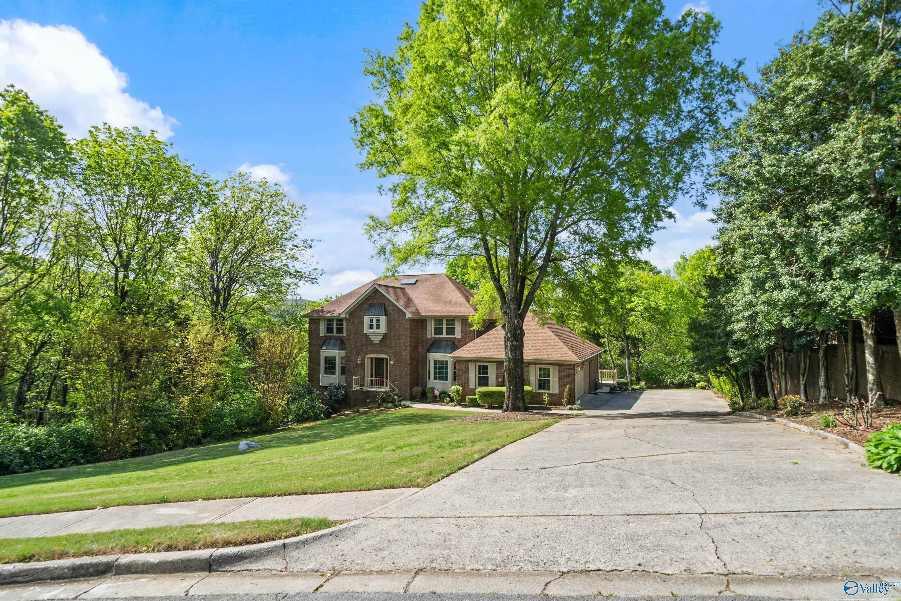 1604 Chandler Road, Huntsville, Alabama image 2
