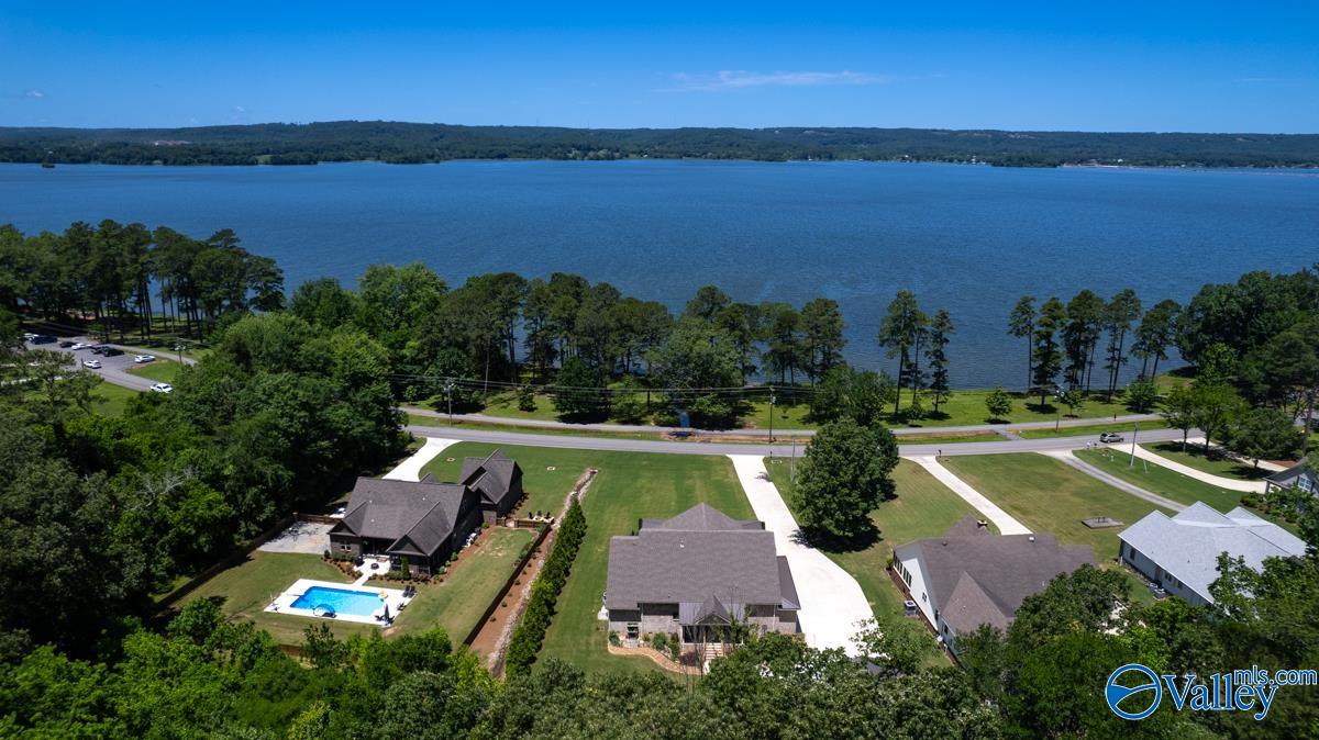 2315 Sunset Drive, Guntersville, Alabama image 17