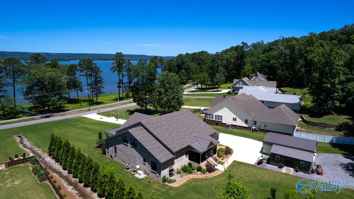 2315 Sunset Drive, Guntersville, Alabama image 8