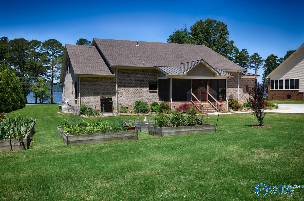 2315 Sunset Drive, Guntersville, Alabama image 11