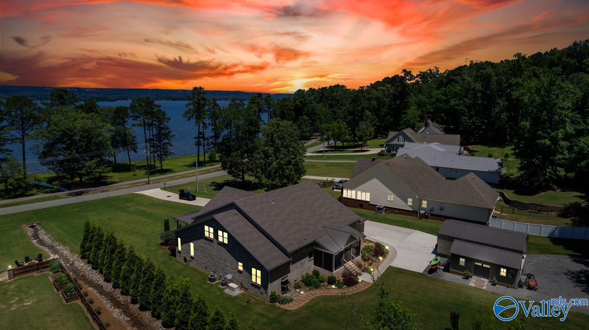 2315 Sunset Drive, Guntersville, Alabama image 3