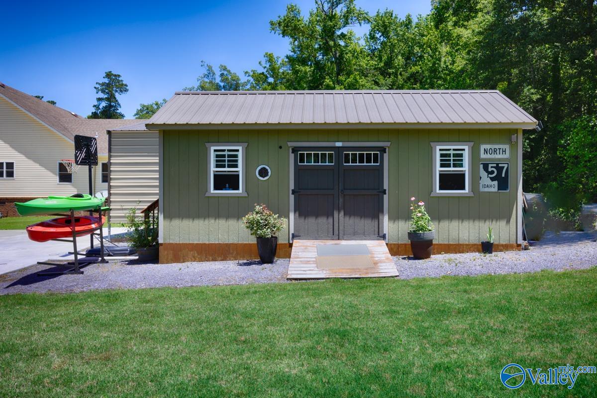 2315 Sunset Drive, Guntersville, Alabama image 14