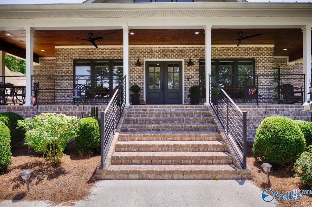 2315 Sunset Drive, Guntersville, Alabama image 4
