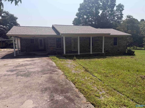 Homes For Sale - 3624 County Road 217<br/> Trinity, AL 35673