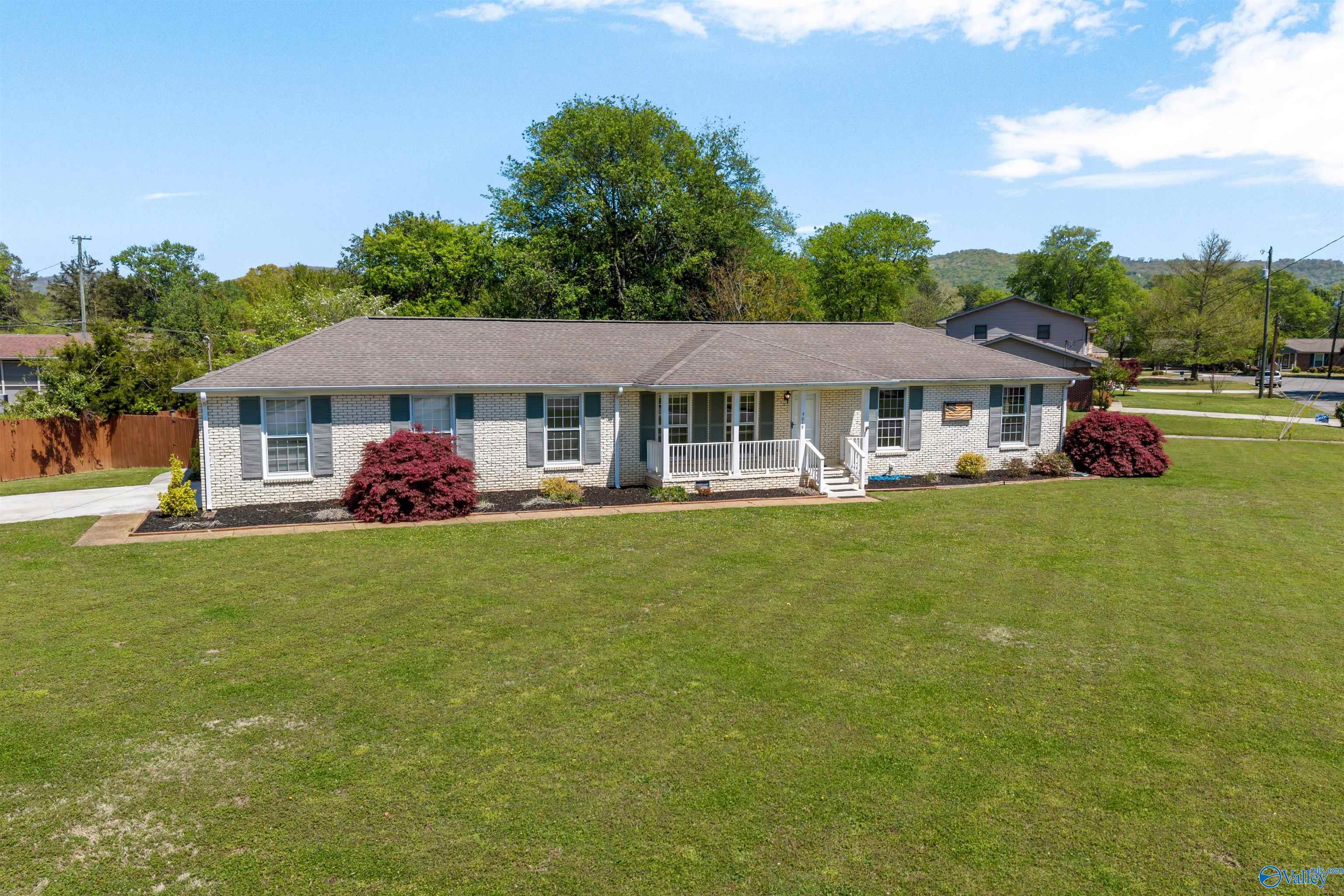 7219 Hickory Hill Lane, Huntsville, AL 35802 | MLS 21914854