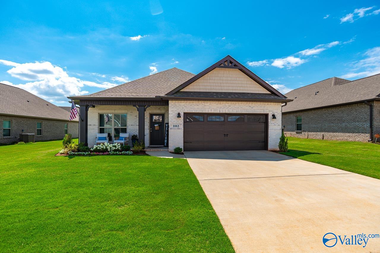 102 Whitner Drive, Hazel Green, Alabama image 1