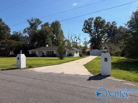 102 CEDAR LN, MOULTON, AL 35650 - Image d4e12920f7cc22a5d74141769e6024d3/573015597