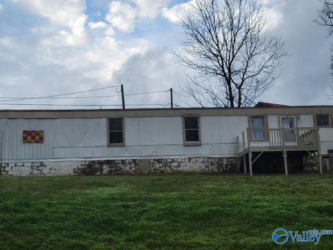 Mobile Home For Sale - 1904 Williamson Street<br/> Guntersville, AL 35976