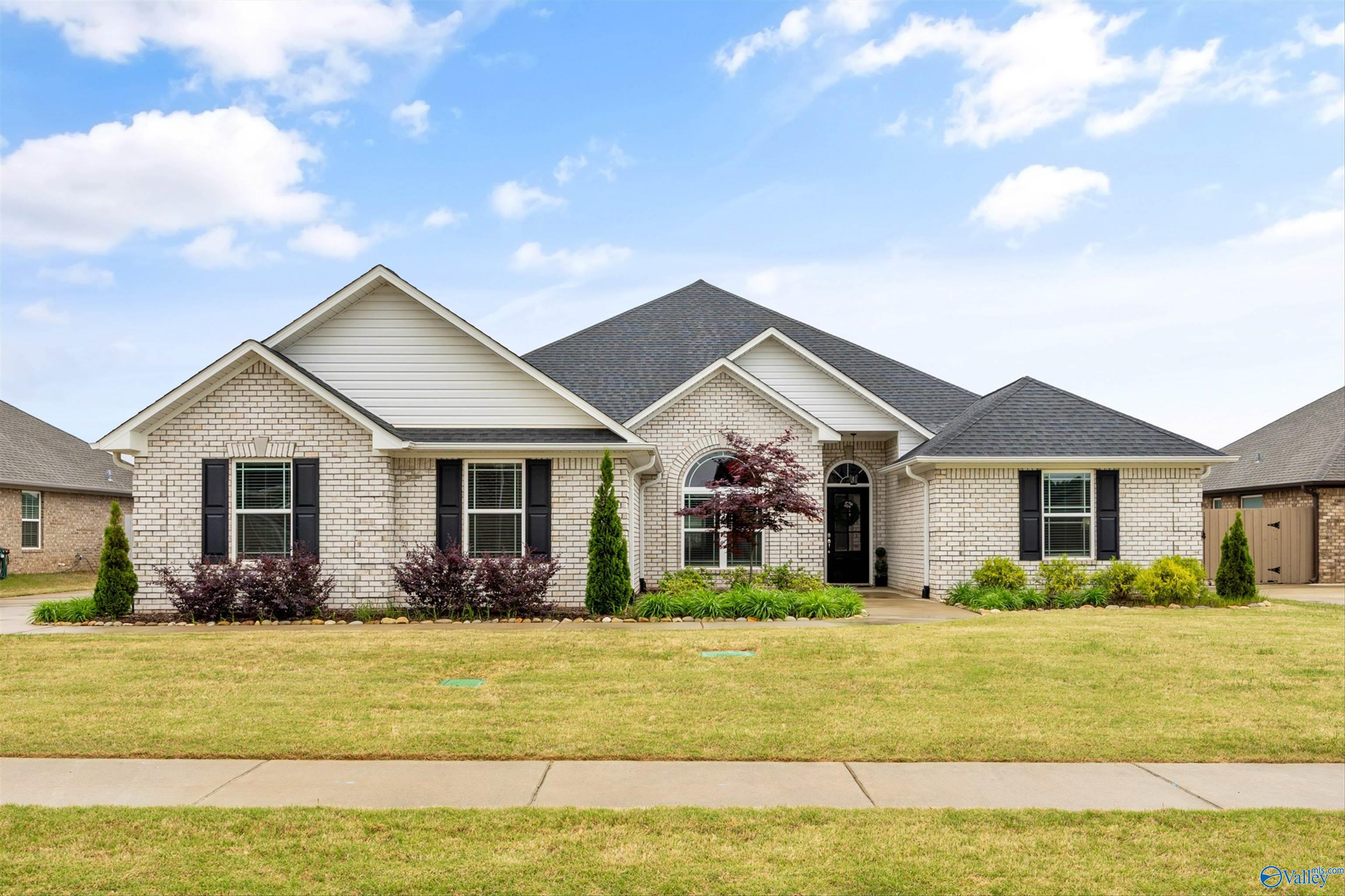 17067 Stonegate Drive, Athens, Alabama image 2