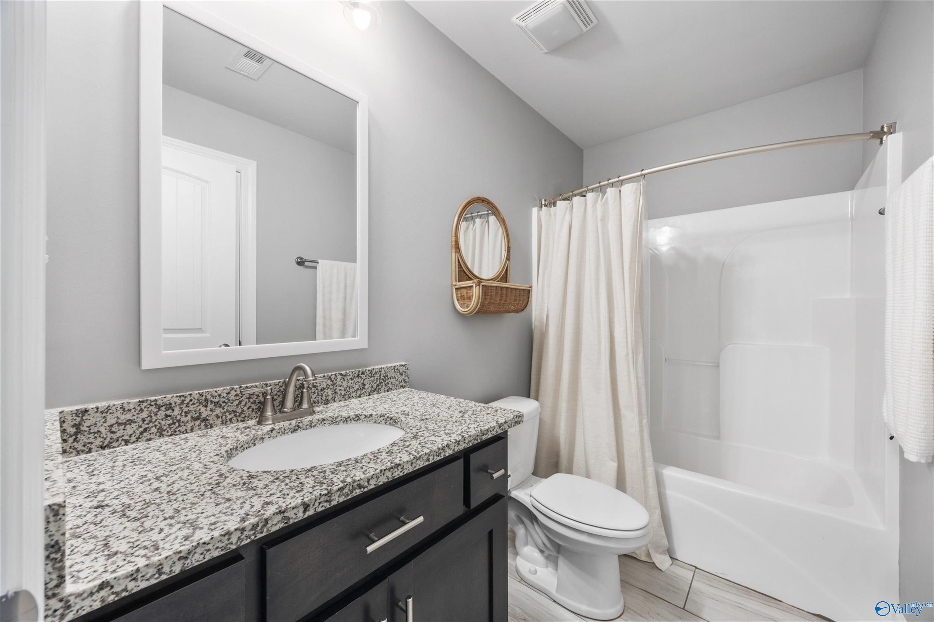 17067 Stonegate Drive, Athens, Alabama image 29