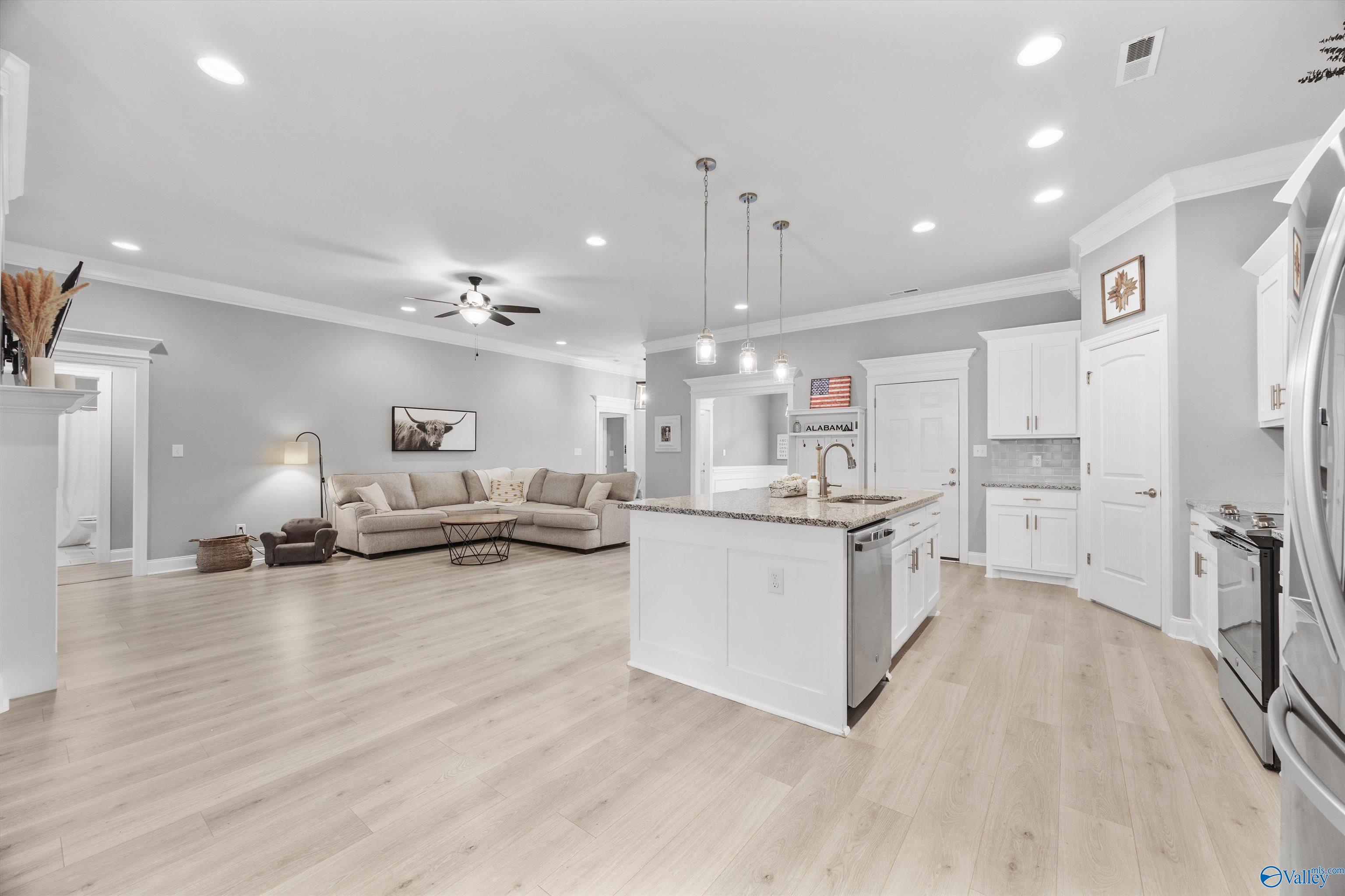 17067 Stonegate Drive, Athens, Alabama image 15