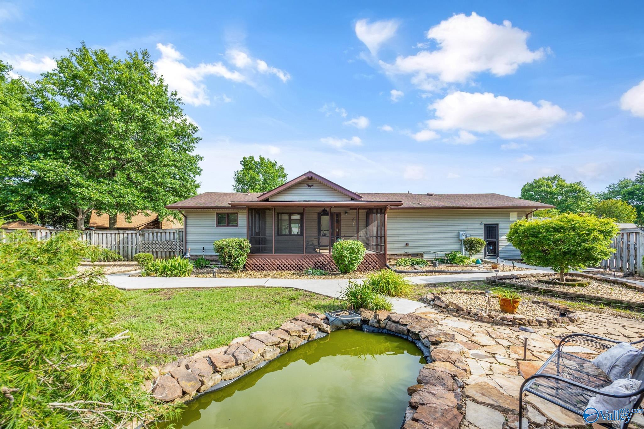 2009 Rangewood Circle, Huntsville, Alabama image 3