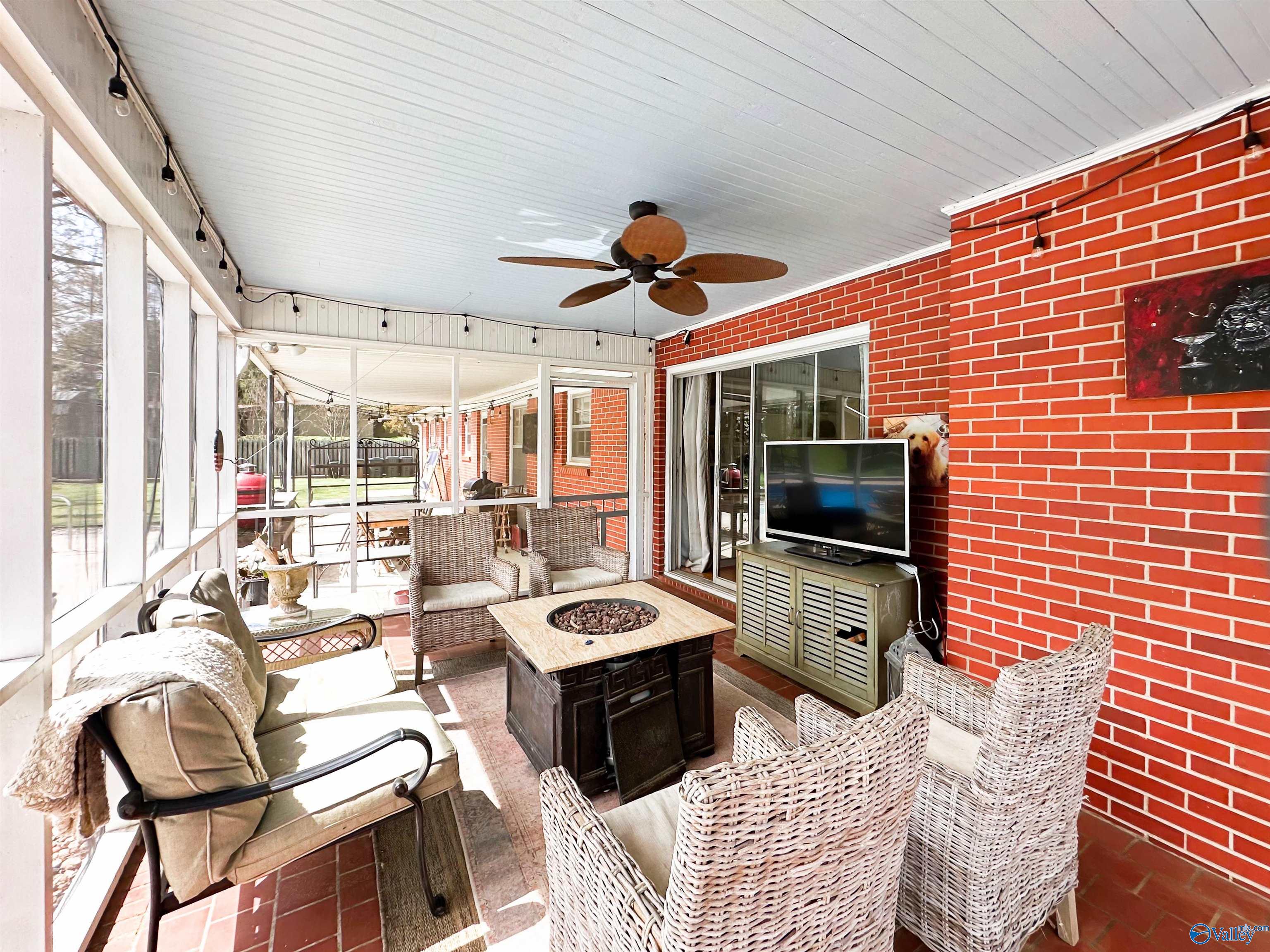 2111 Brookmeade Road, Decatur, Alabama image 35