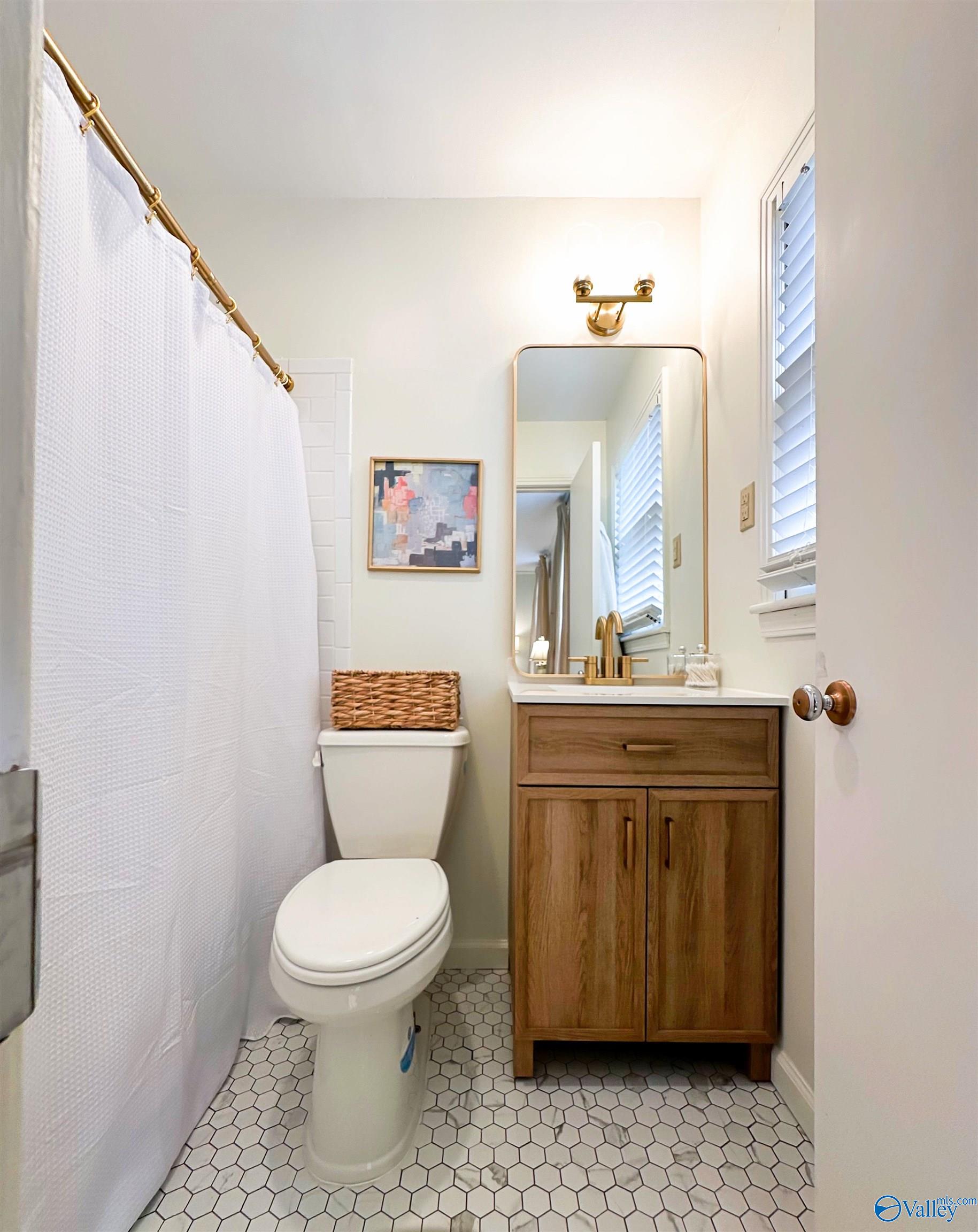 2111 Brookmeade Road, Decatur, Alabama image 33