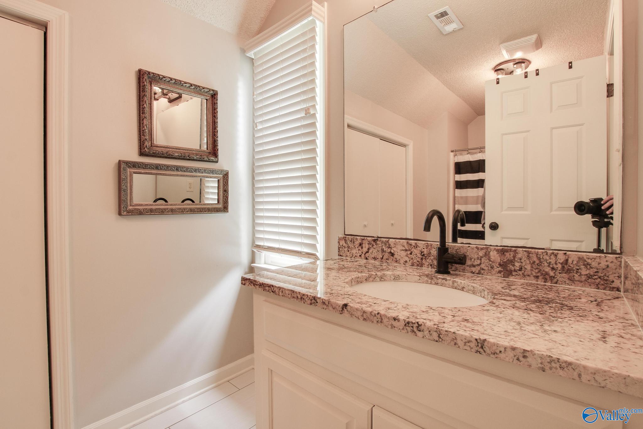2806 Wisteria Place, Decatur, Alabama image 22