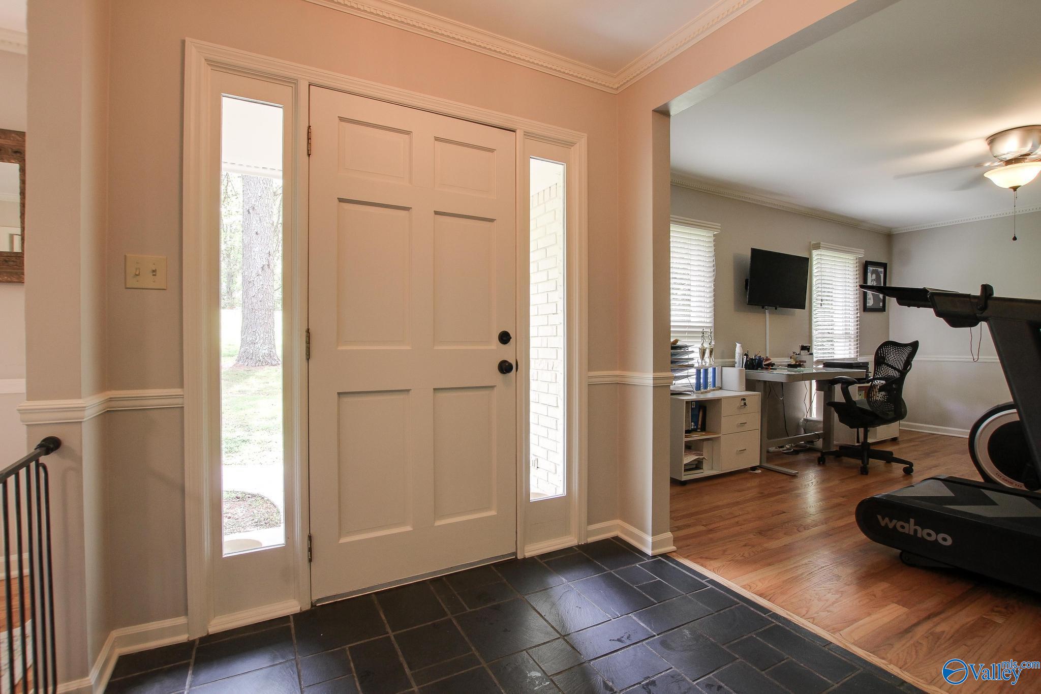 2806 Wisteria Place, Decatur, Alabama image 2