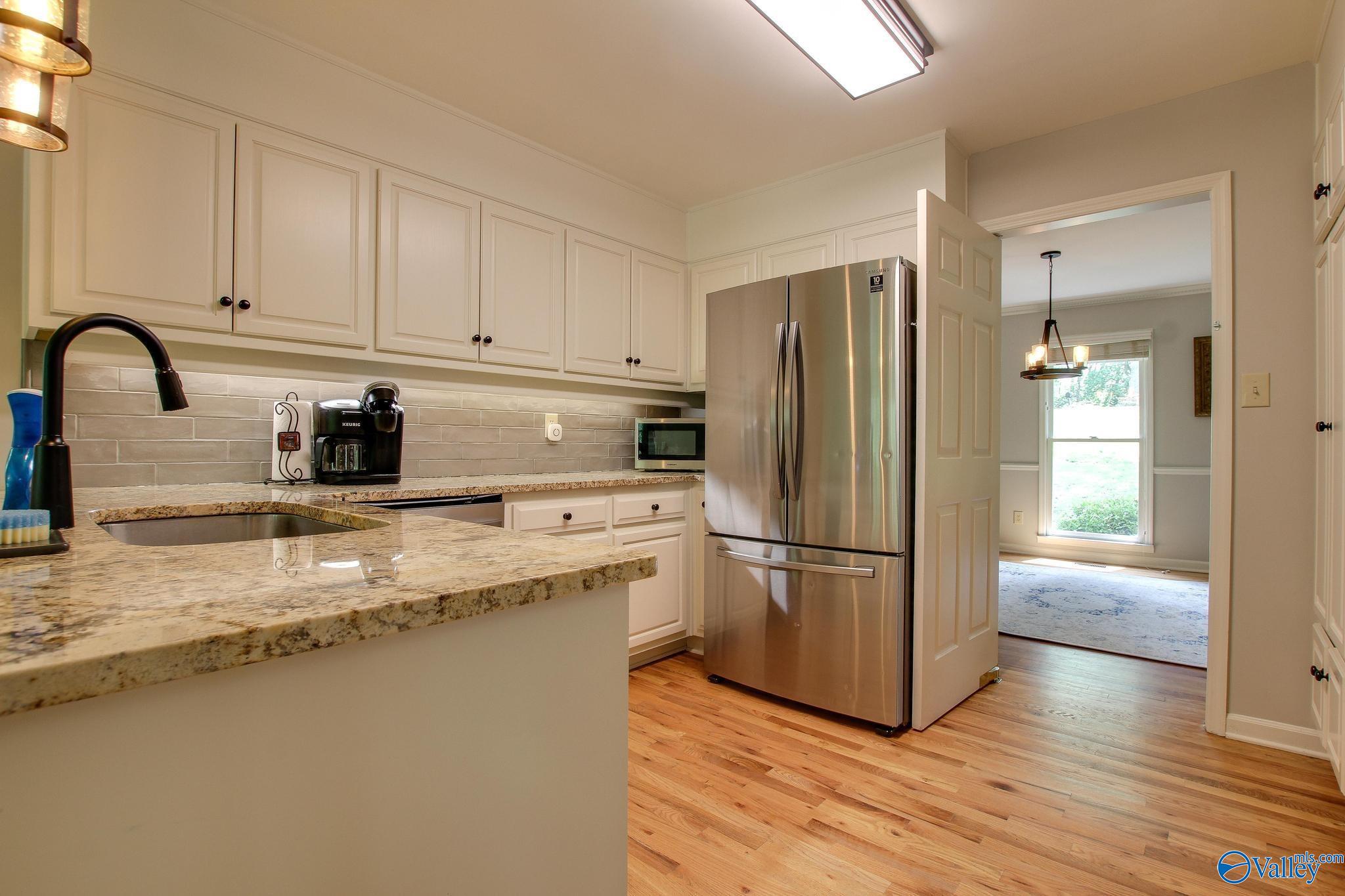 2806 Wisteria Place, Decatur, Alabama image 5